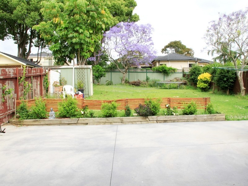 69 Inverness Ave, Penshurst NSW 2222