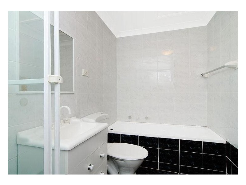 12 Wade St, Campsie NSW 2194