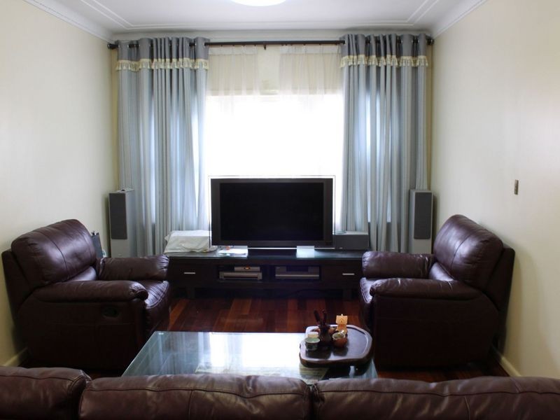 33 Paxton Ave, Belmore NSW 2192