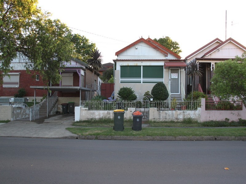 43 Fore St, Canterbury NSW 2193