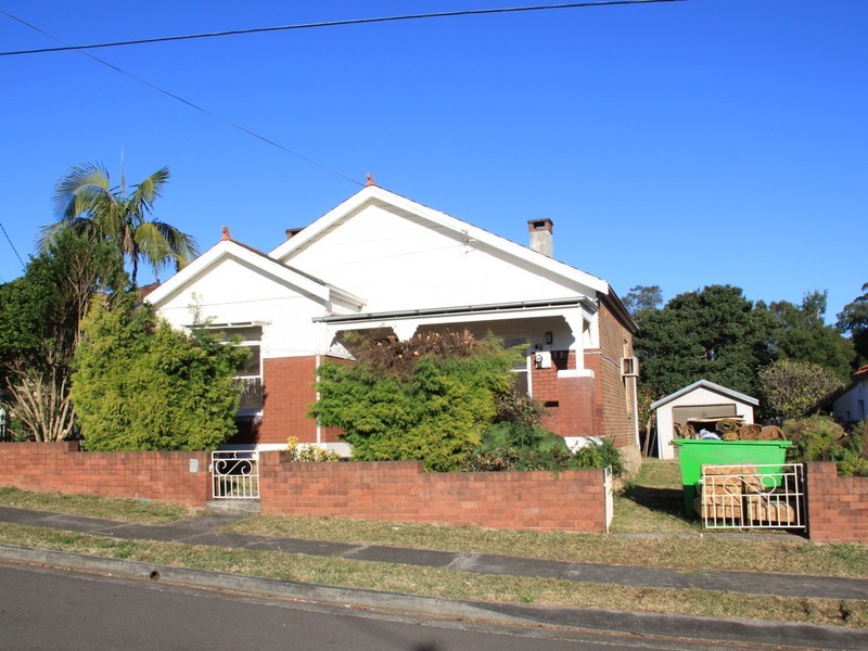 3 Scahill St, Campsie NSW 2194