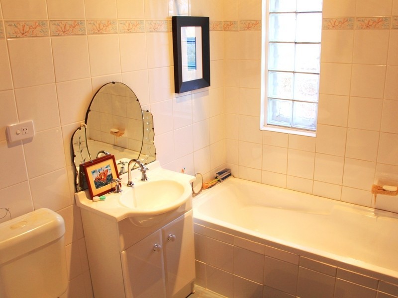 58 Northcote St, Canterbury NSW 2193