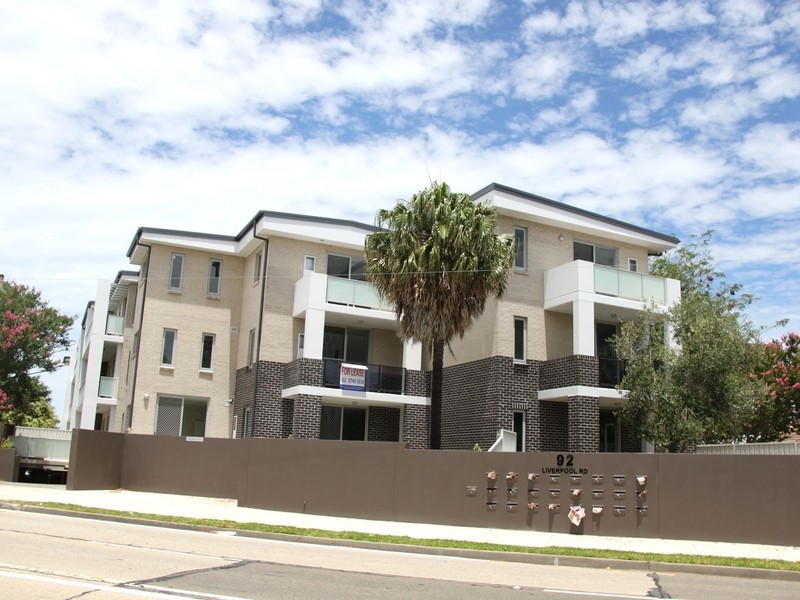 92 Liverpool Rd Burwood Heights, Burwood NSW 2134