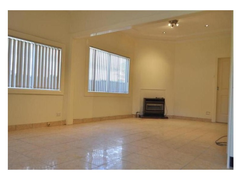 68 Renown Ave, Wiley Park NSW 2195