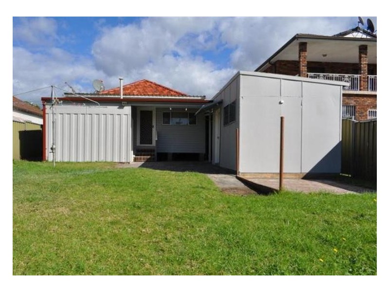68 Renown Ave, Wiley Park NSW 2195