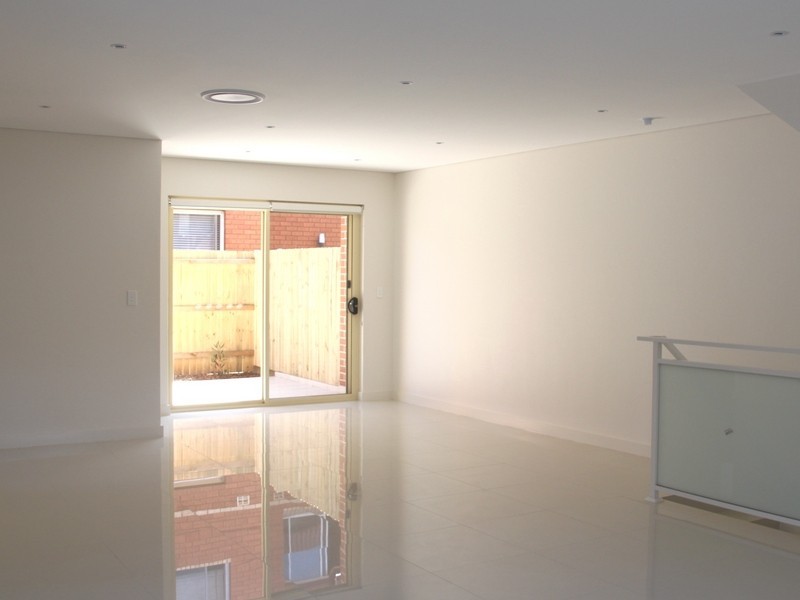 1/121-123 Evaline Street, Campsie NSW 2194