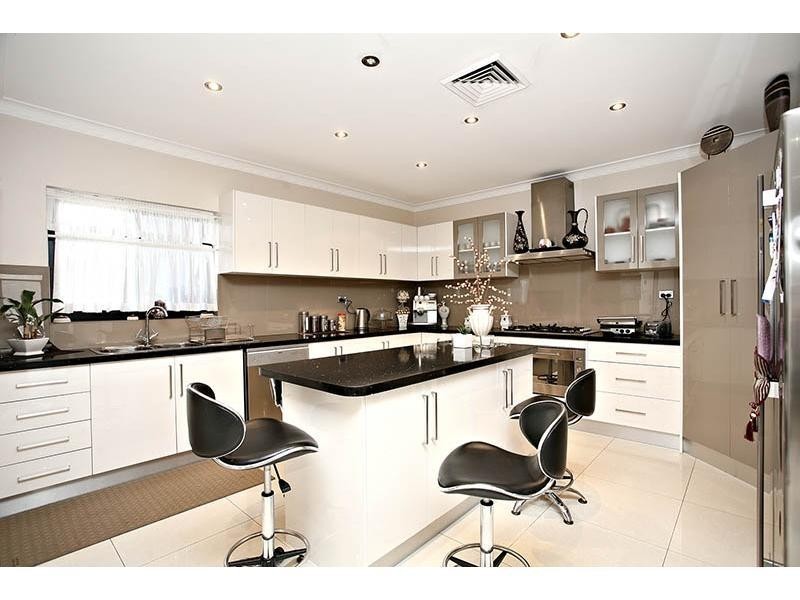 Greenacre NSW 2190