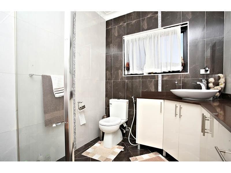 Greenacre NSW 2190