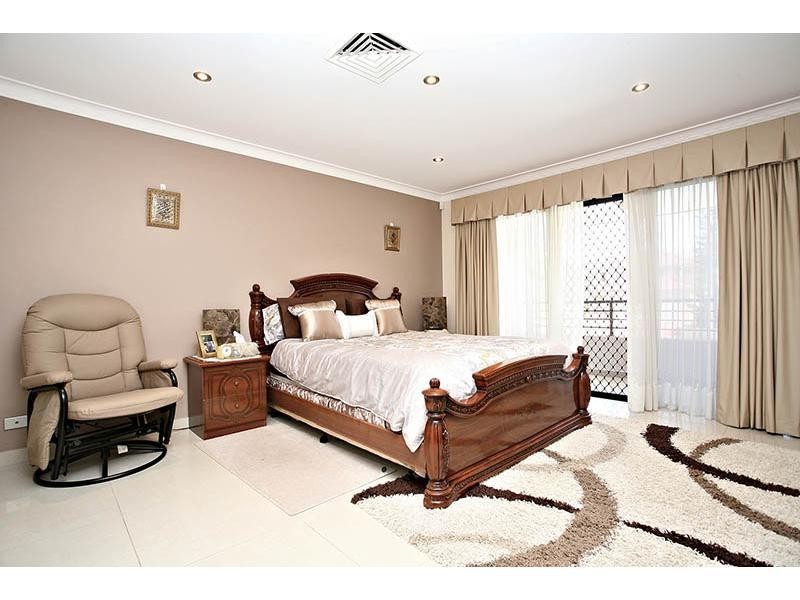 Greenacre NSW 2190