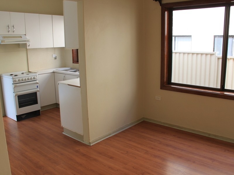 4 Forrester St, Kingsgrove NSW 2208