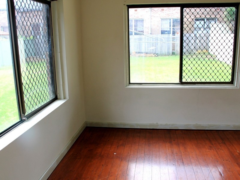 4 Forrester St, Kingsgrove NSW 2208