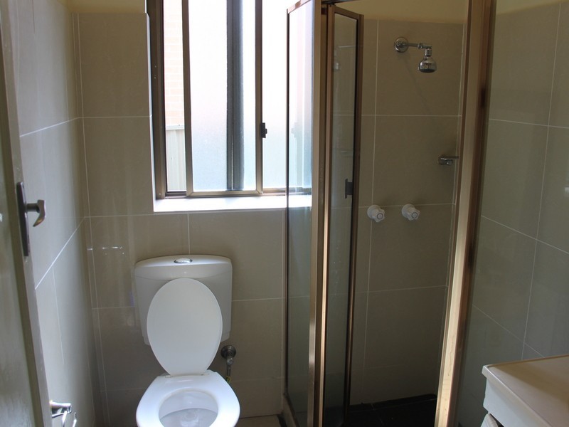 4 Forrester St, Kingsgrove NSW 2208