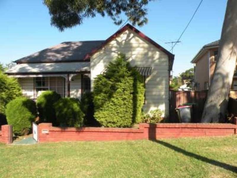 21 Troy st, Campsie NSW 2194