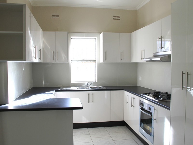 106 Yangoora Rd, Lakemba NSW 2195