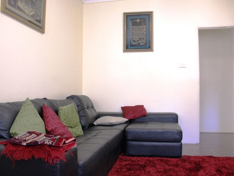 297 King Georges Rd, Roselands NSW 2196