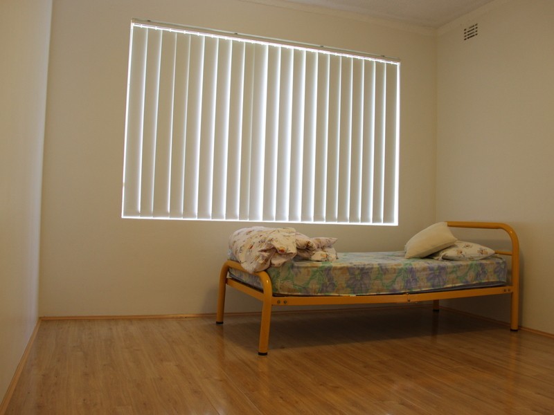 1/2 Third Ave, Campsie NSW 2194