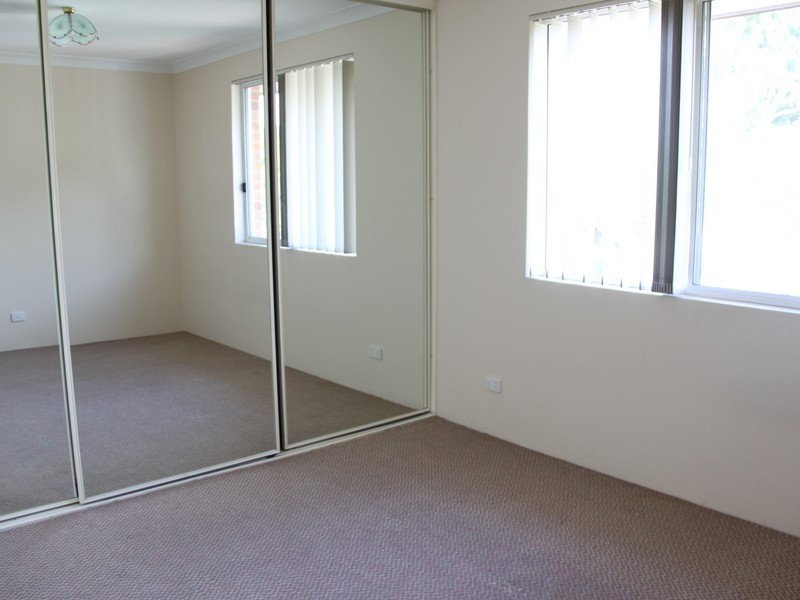 8/53 Second Ave, Campsie NSW 2194