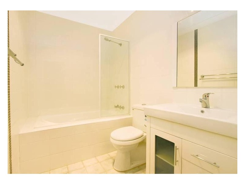 38 Fourth Ave, Campsie NSW 2194