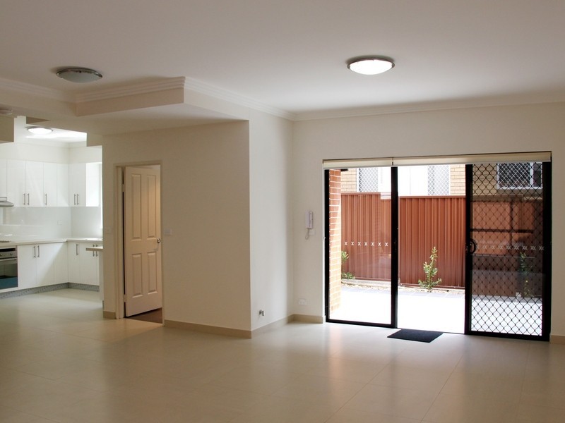 13 Park St, Campsie NSW 2194