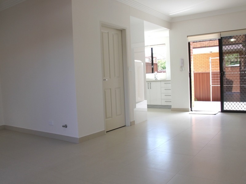 13 Park St, Campsie NSW 2194