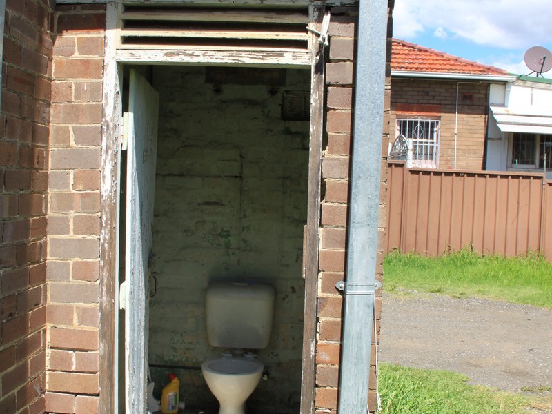 322 Beamish St, Campsie NSW 2194