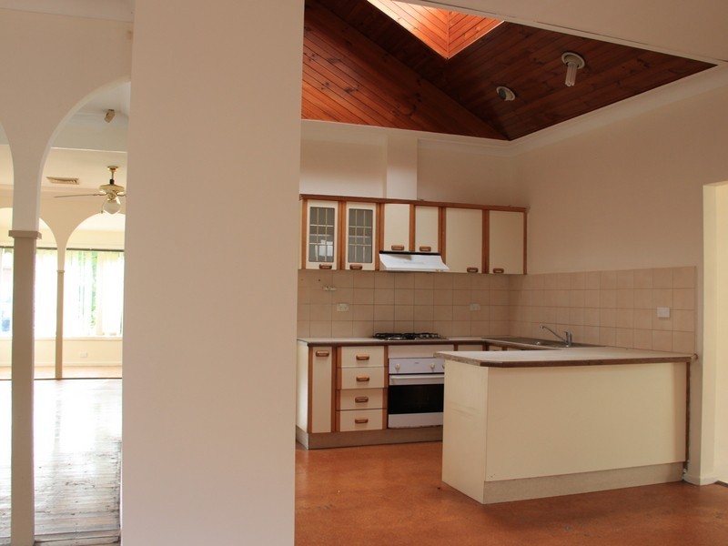 12 Bunt Ave, Greenacre NSW 2190