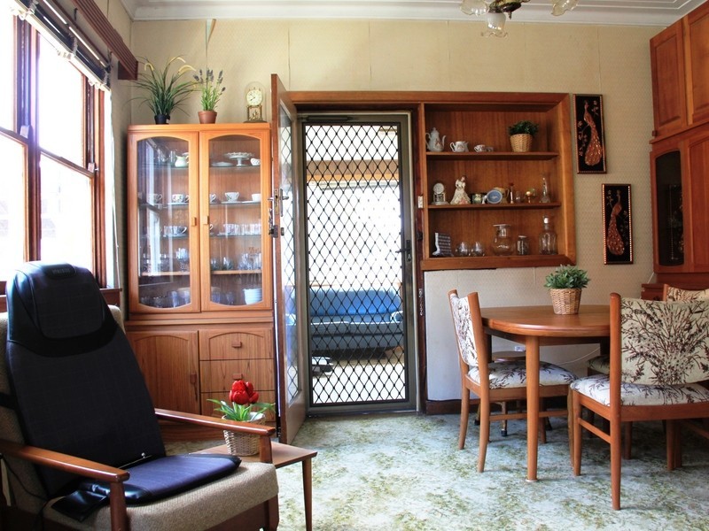 8 Vicliffe Ave, Campsie NSW 2194