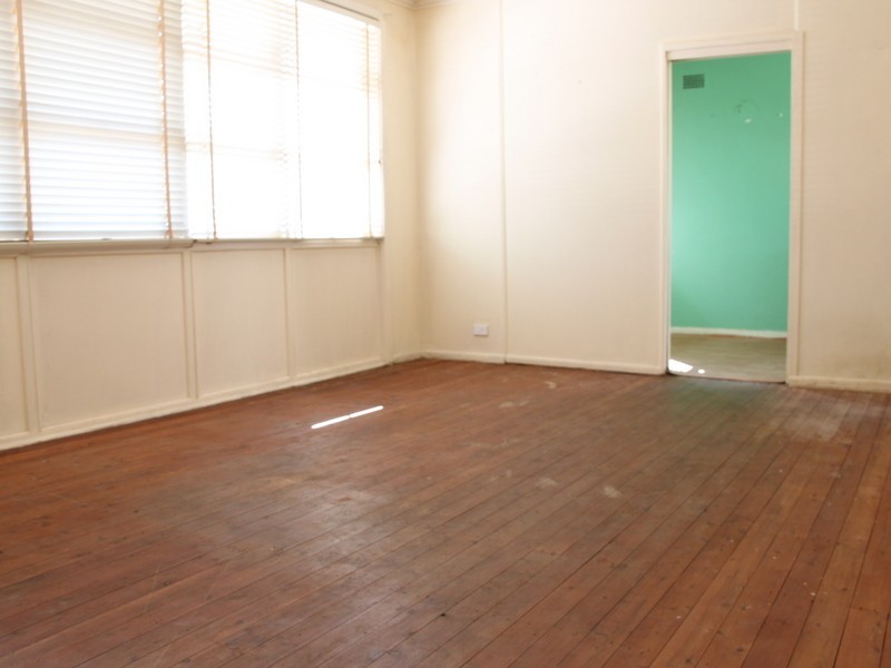 8 Cowper Street, Campsie NSW 2194