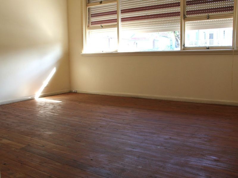 8 Cowper Street, Campsie NSW 2194