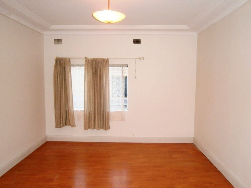 6 Morgan St, Earlwood NSW 2206