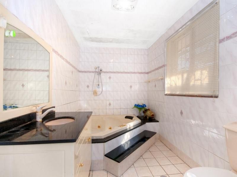 Marrickville NSW 2204