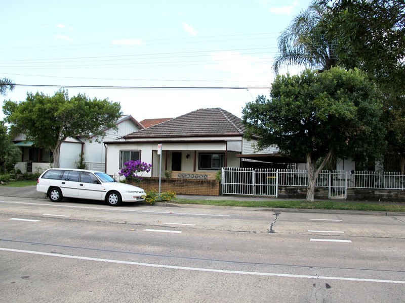 137 Brighton Ave, Campsie NSW 2194