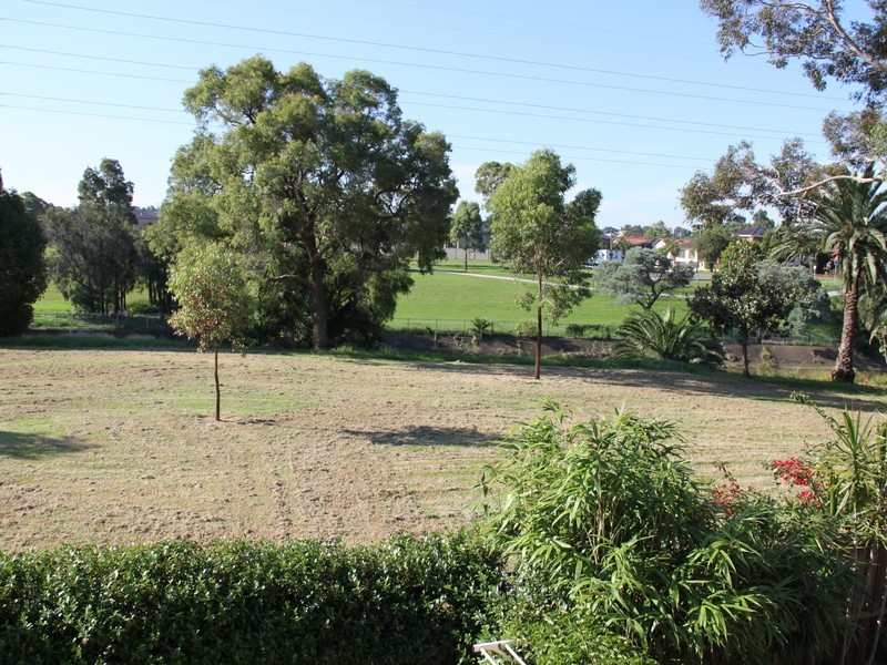 54 Sixth Ave, Campsie NSW 2194