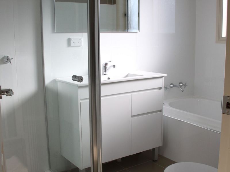 18E KOALA ROAD, Greenacre NSW 2190