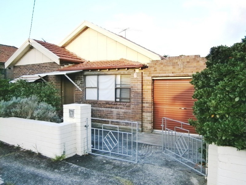 6 Morgan St, Earlwood NSW 2206