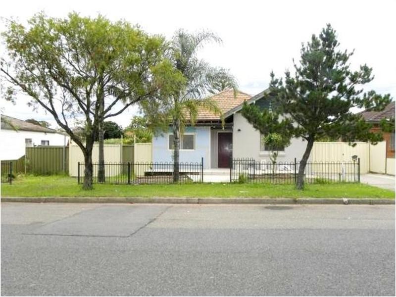 51 Gowrie Ave, Punchbowl NSW 2196