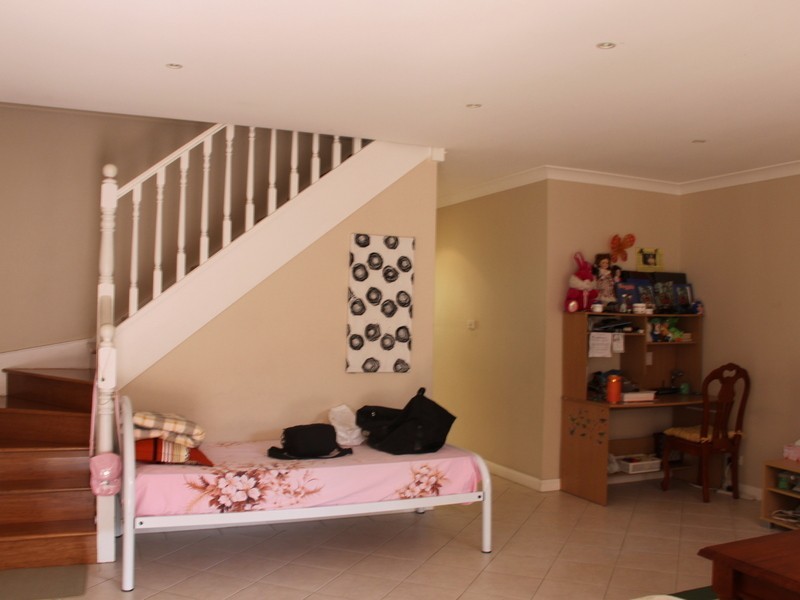 8 Lincoln St, Campsie NSW 2194