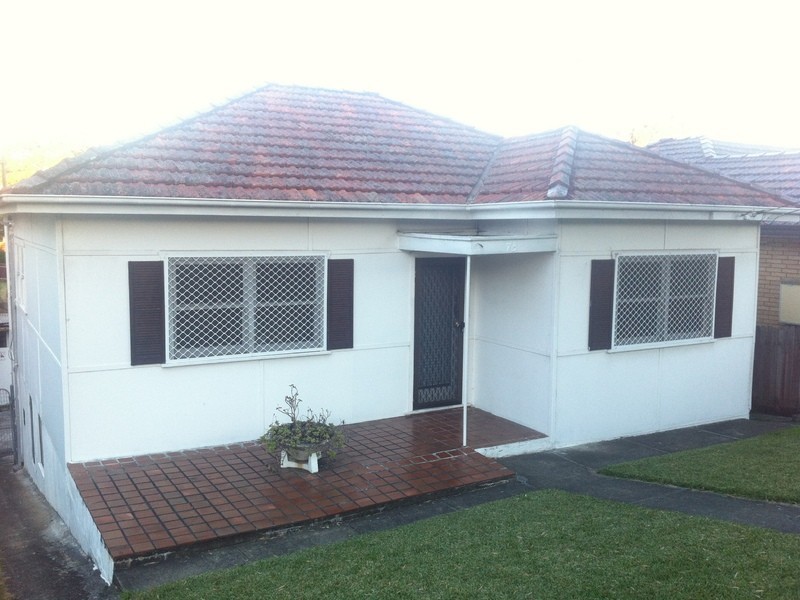 73 Jacobs St, Bankstown NSW 2200