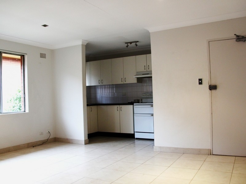 79 Knox St, Belmore NSW 2192