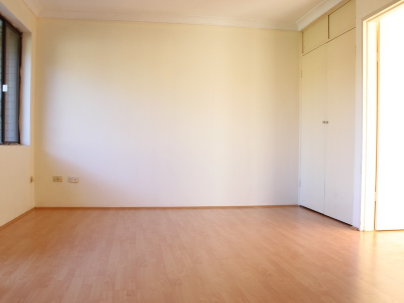 25 Sixth Ave, Campsie NSW 2194