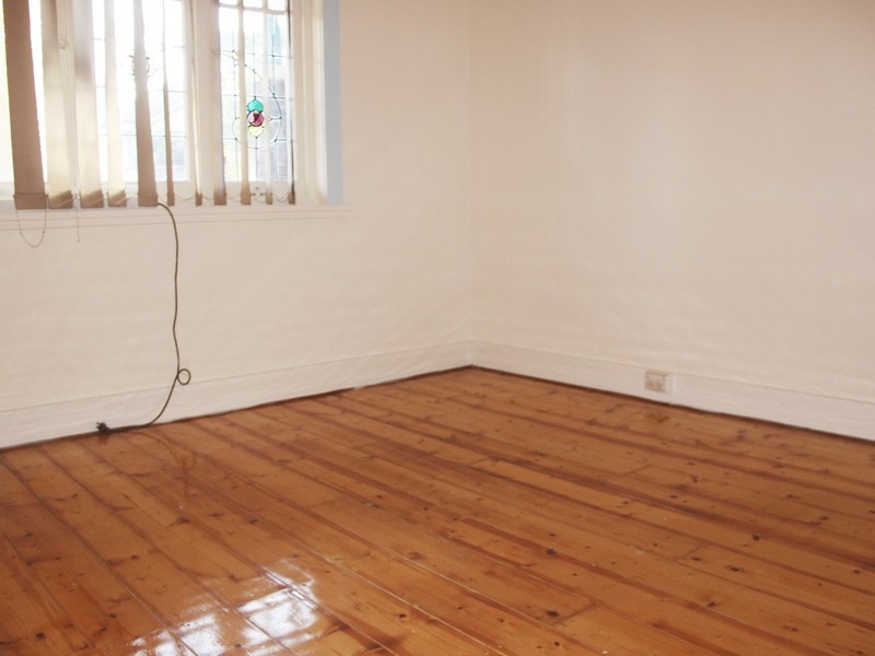 8 Renown Ave, Wiley Park NSW 2195