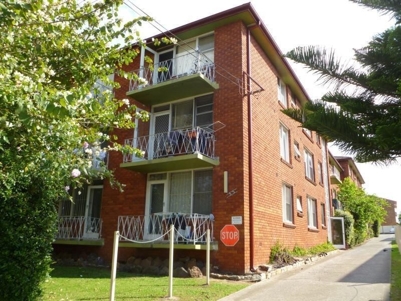 55 Alice St, Wiley Park NSW 2195