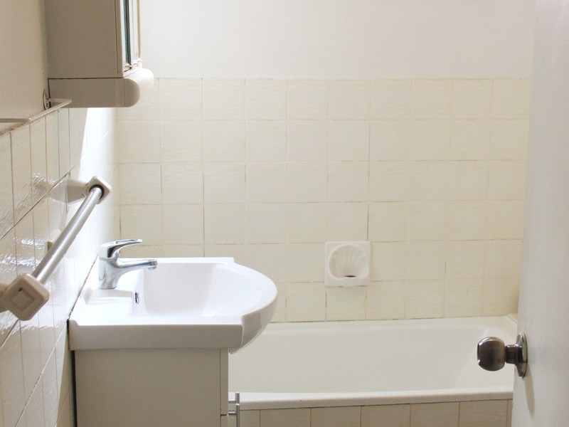 2/5 Yangoora Rd, Belmore NSW 2192