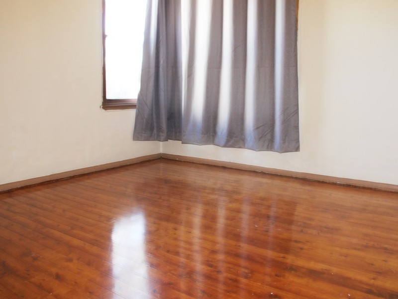 12 Mons St, Condell Park NSW 2200