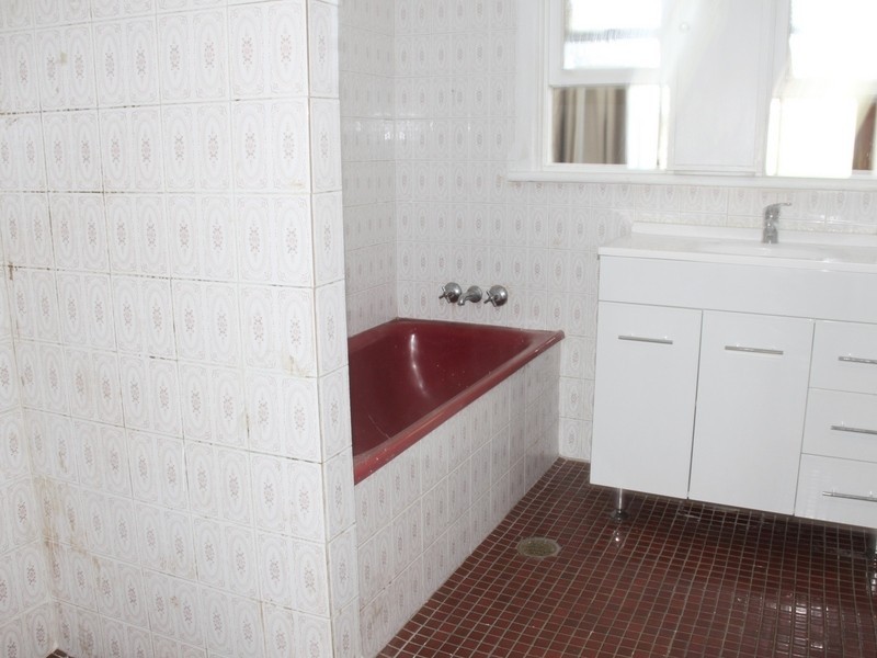 12 Mons St, Condell Park NSW 2200