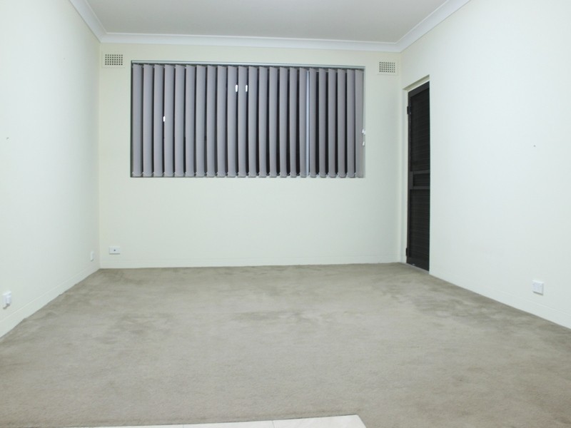 8/16 Northcote Street, Canterbury NSW 2193