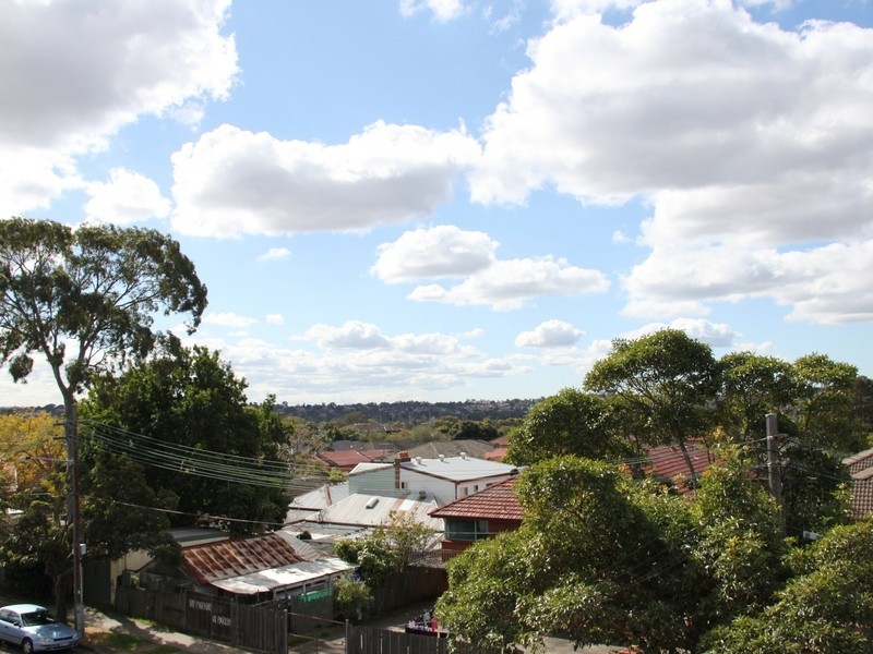 10/2 Hill Street, Campsie NSW 2194