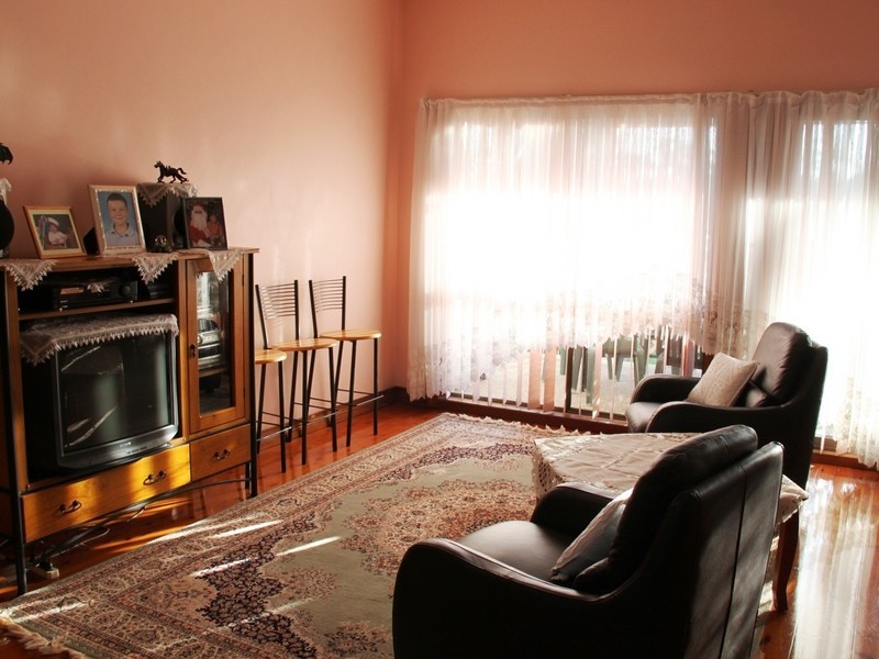 7 Service Ave, Ashfield NSW 2131