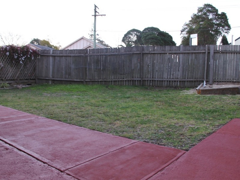 1 Balmoral Ave, Croydon Park NSW 2133