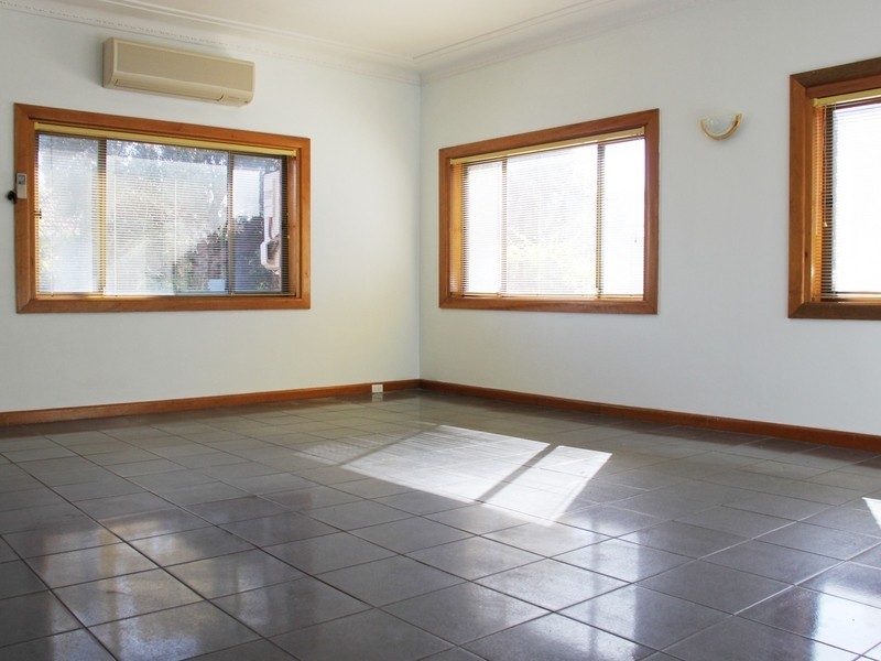 14 Macdonald Cres, Bexley North NSW 2207